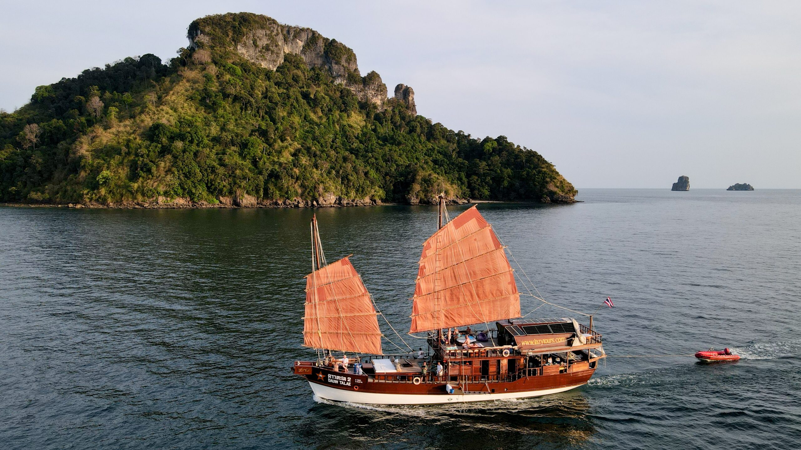 Dauw Talae Dschunken Kreuzfahrt - Blaue Reisen in der Andamanischen See