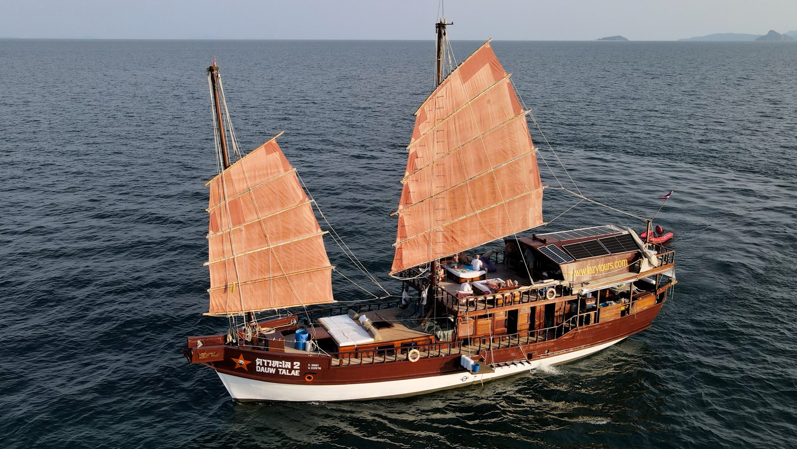 Junk Cruises 5