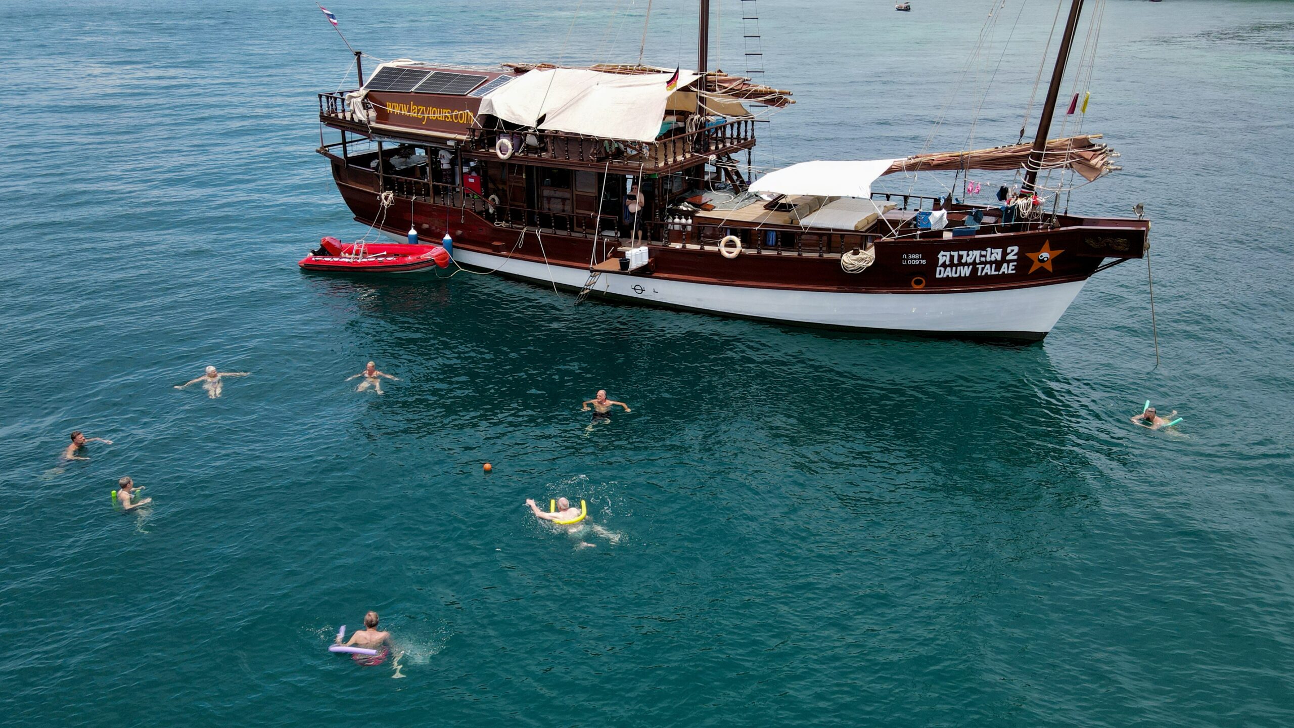 Junk Cruises 4